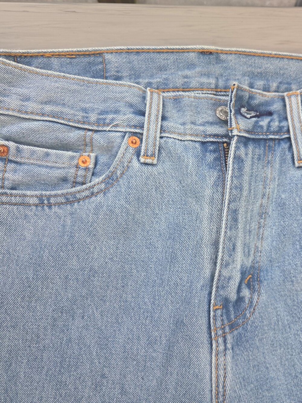 Levi's 505 Jeans 30"x34" Blue 100% Cotton Non-Stretc Regular Fit Medium Wash NWT - Picture 4 of 14